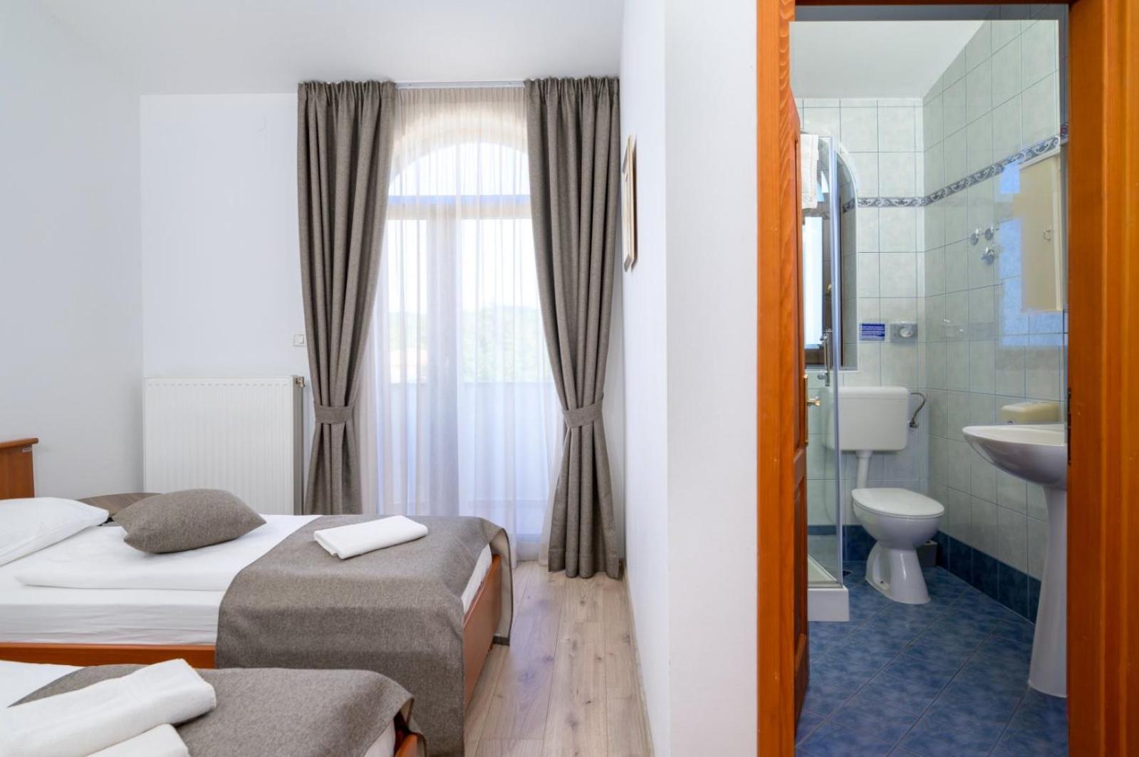 Rooms Luna Sol Krnica Εξωτερικό φωτογραφία