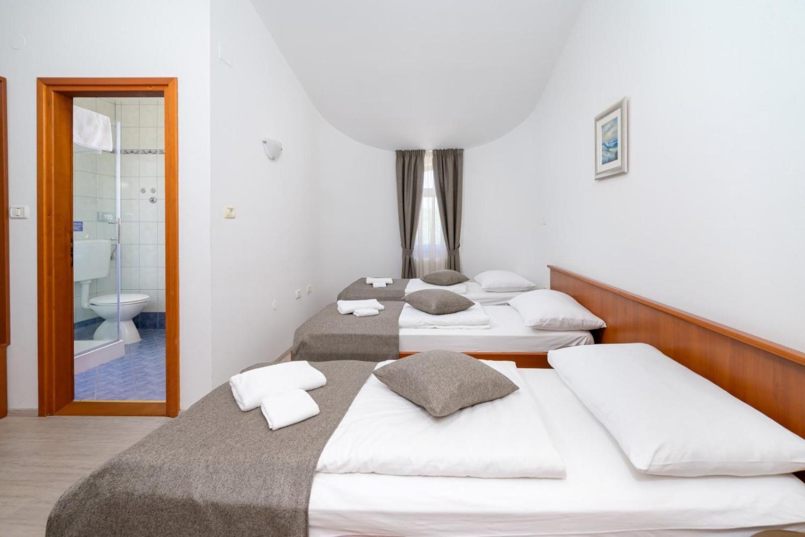 Rooms Luna Sol Krnica Εξωτερικό φωτογραφία